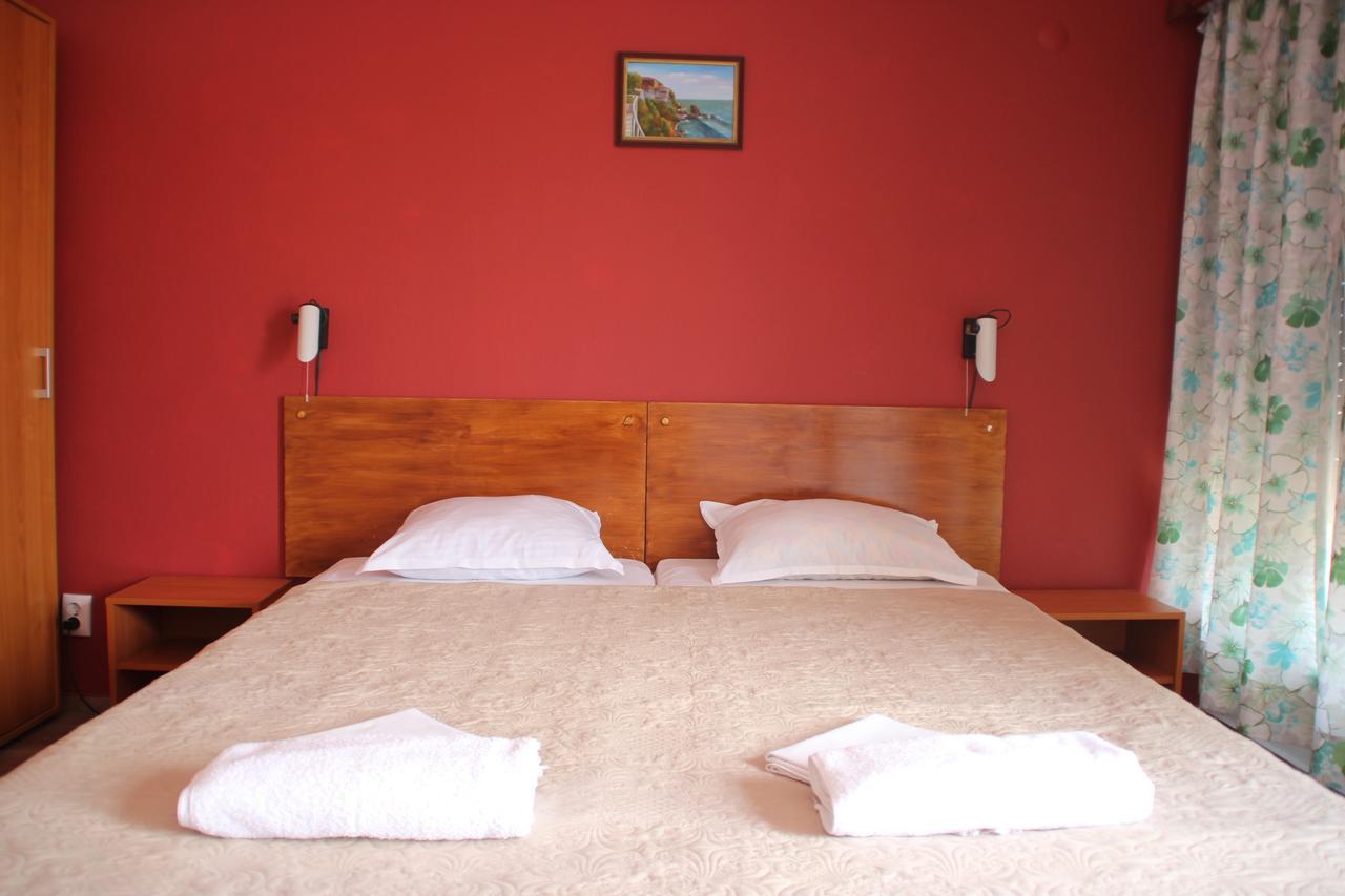 Yankov'S House Hotel Sozopol Buitenkant foto